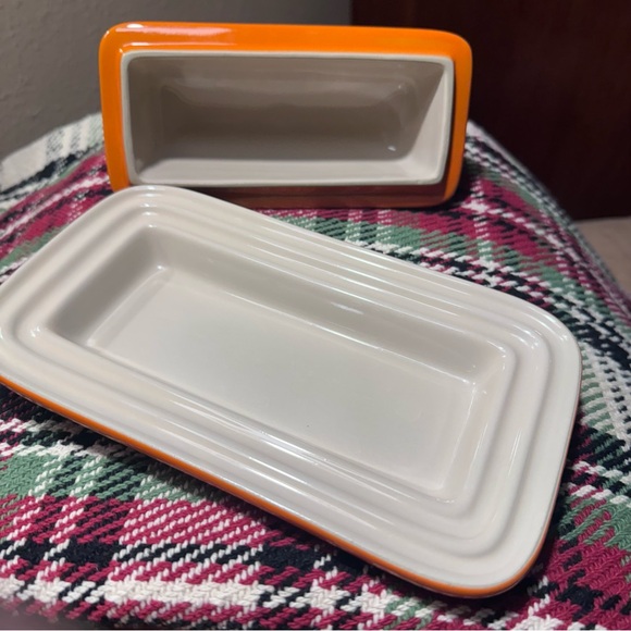 Le Creuset Butter Dish - Picture 3 of 5